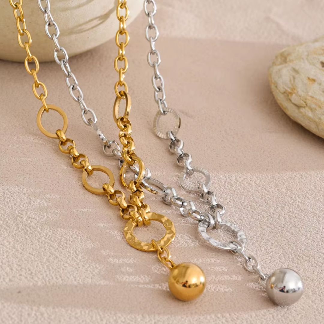 Leora Necklace