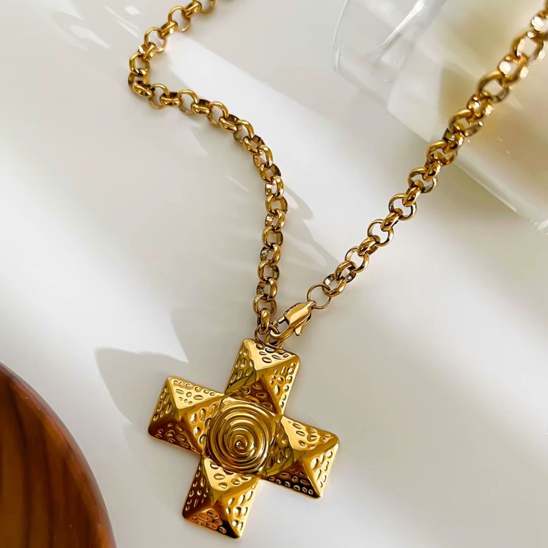 Layla Necklace